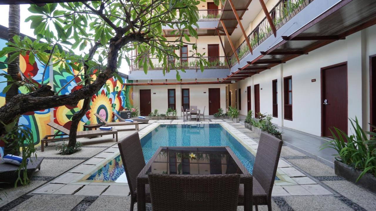 Reddoorz Near Legian Street Hotel Ngoại thất bức ảnh