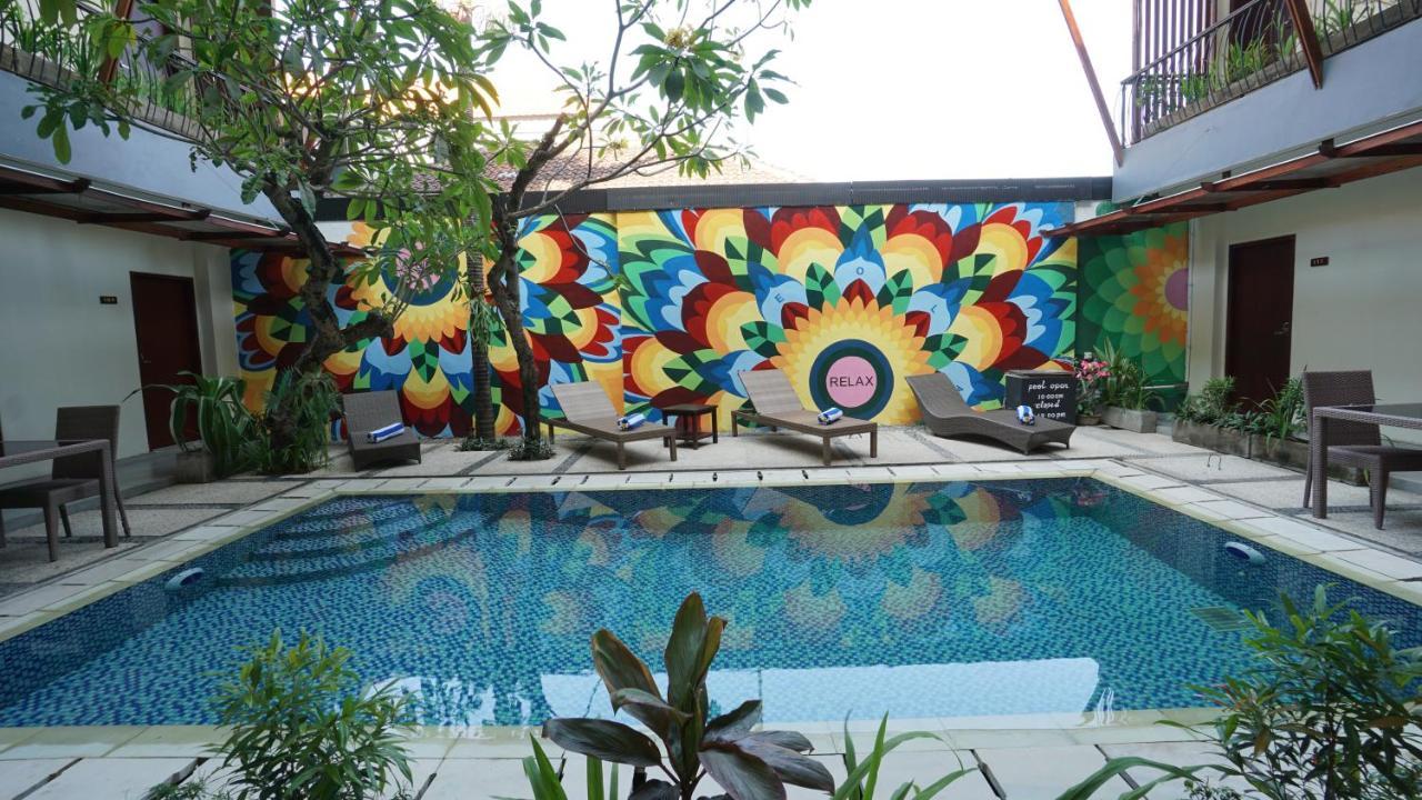 Reddoorz Near Legian Street Hotel Ngoại thất bức ảnh
