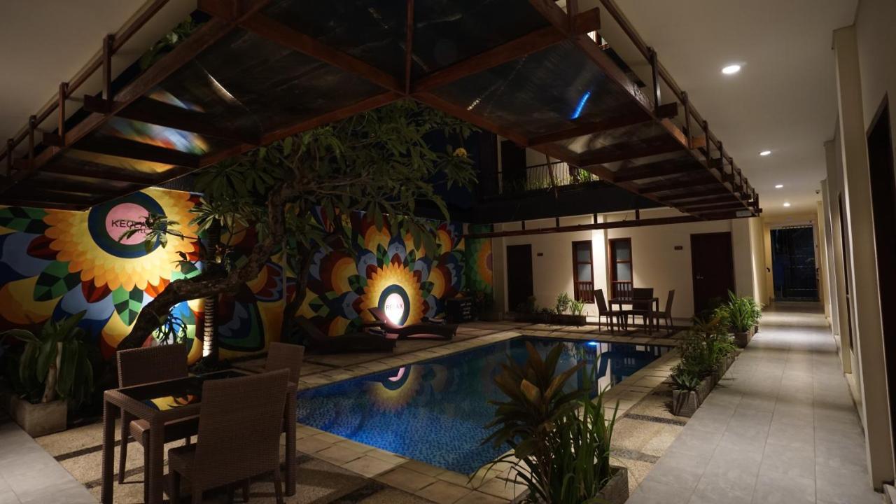Reddoorz Near Legian Street Hotel Ngoại thất bức ảnh